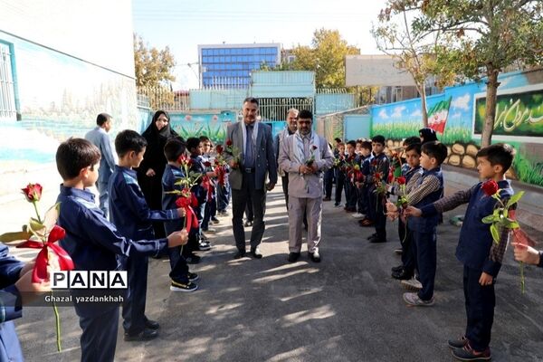 مراسم بازگشایی مدارس در منطقه تبادکان