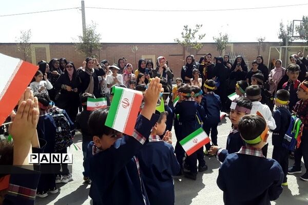 آیین بازگشایی در مدارس پسرانه رودهن