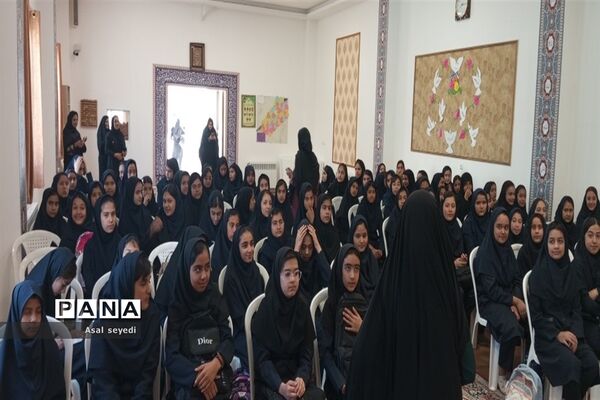 آغاز سال تحصیلی جدید در دبیرستان فرهنگ مرحوم فخرایی شهرستان کاشمر