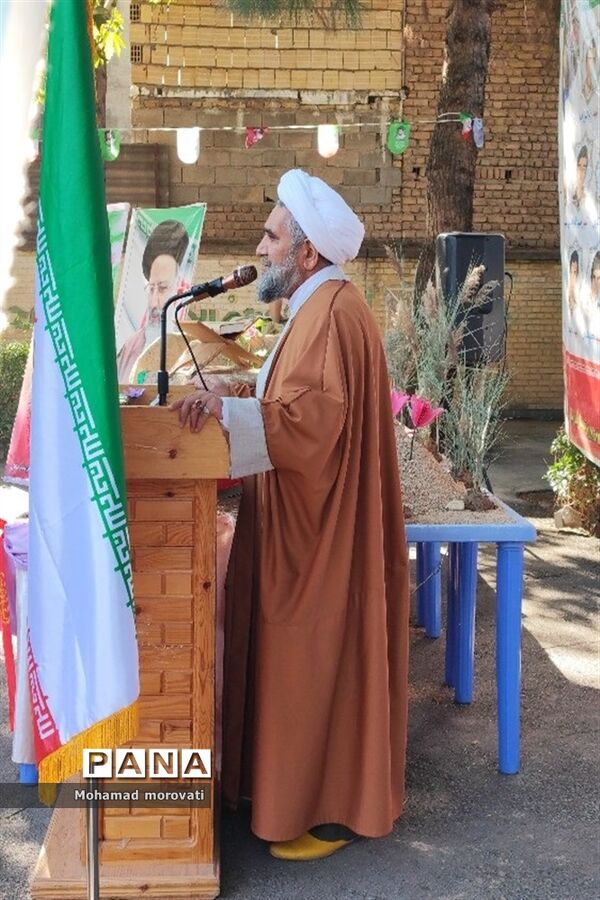 آیین نواختن زنگ مهر و مقاومت در شهرستان مانه و سملقان