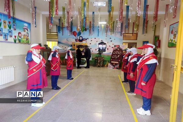 شروع سال تحصیلی در دبستان دخترانه هوشمند دکتر مهین نویدی جاجرود