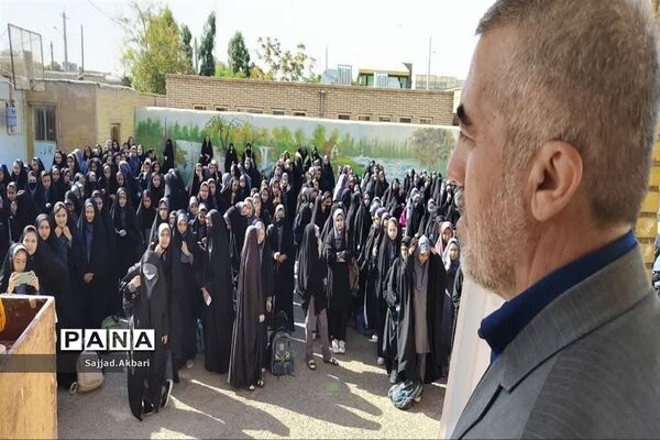 نواخته شدن زنگ  «مهر، ایثار و مقاومت» در شهر جعفریه قم