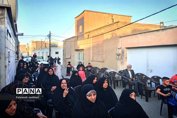 مراسم تجلیل از خانواده شهدا در شهرستان رباط‌کریم