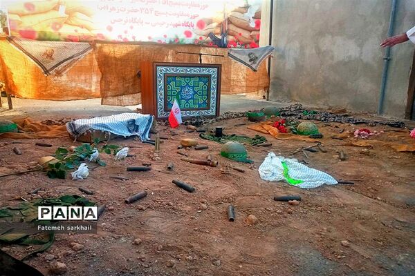 مراسم تجلیل از خانواده شهدا در شهرستان رباط‌کریم