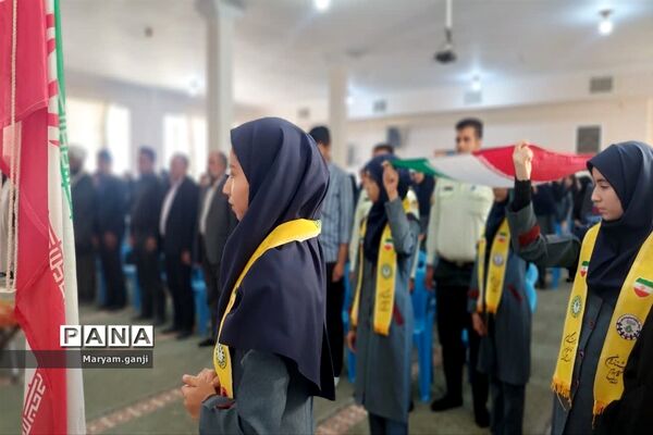 نواختن زنگ مهر و مقاومت در مدارس شهرستان مروست