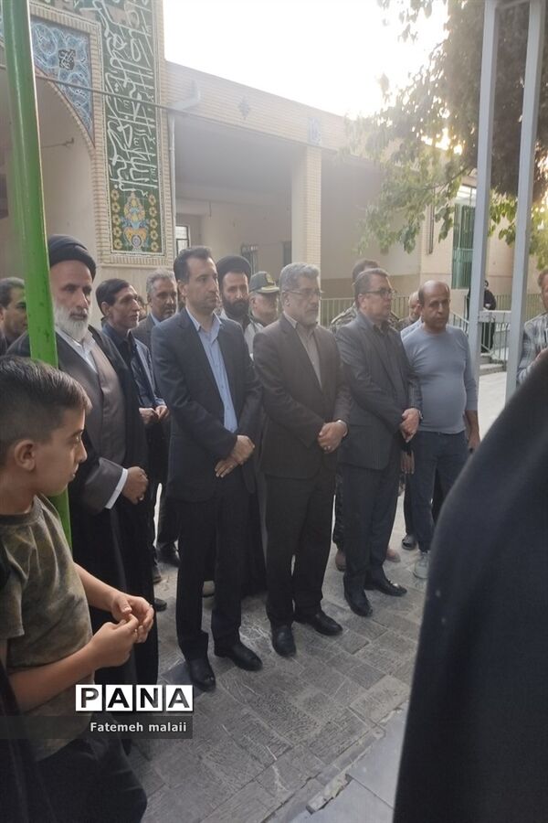 طنین  زنگ ایثار و مقاومت در مدارس شهرستان اقلید