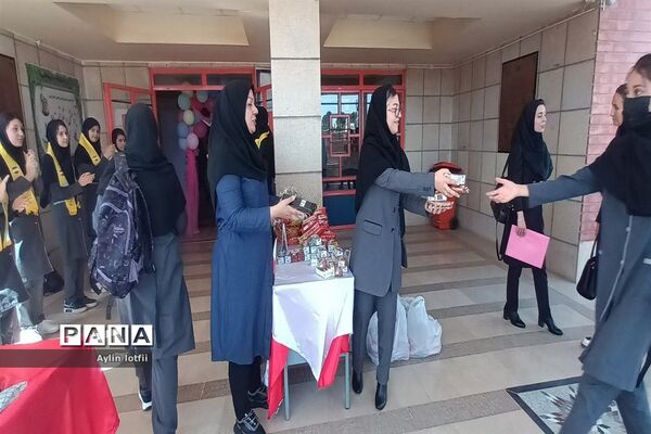 آیین بازگشایی مدارس در دبیرستان دخترانه خوارزمی شهرستان رباط‌کریم