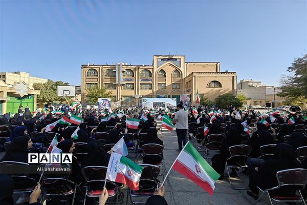 نواختن زنگ مهر، ایثار و مقاومت و آغاز سال تحصیلی جدید در کرمانشاه