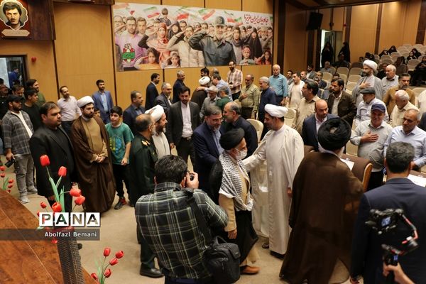 مراسم افتتاحیه نمایشگاه یاد یاران استان قم