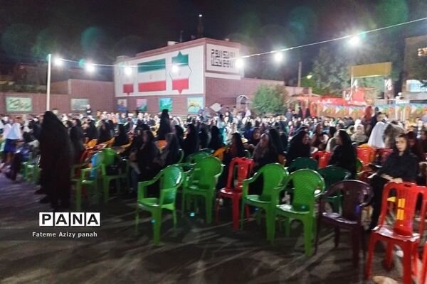 برگزاری یادواره شهدا در مدارس آباده