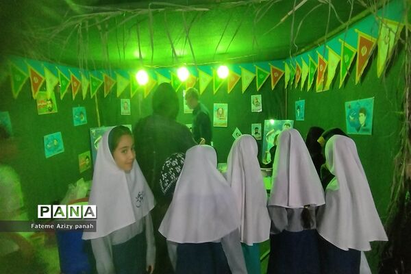 برگزاری یادواره شهدا در مدارس آباده