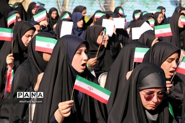 آیین آغاز سال تحصیلی با حضور معاون رئیس جمهوری در قم