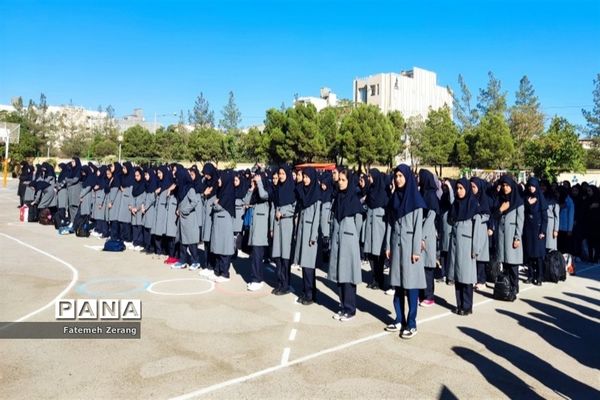 مراسم جشن بازگشایی مدارس و آیین نواختن زنگ مهر