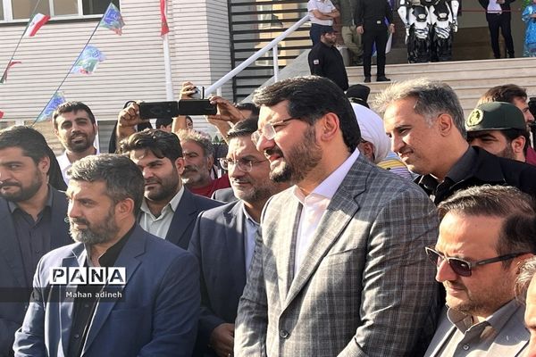 افتتاح هوشمندترین ساختمان شهید نوچمنی دبیرستان استعدادهای درخشان علامه حلی۲ در شهر جدید پرند