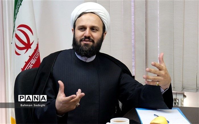 آشنایی دانش‌آموزان  با ارزش‌های دوران دفاع مقدس از وظایف مشترک آموزش و پرورش و حوزه علمیه است