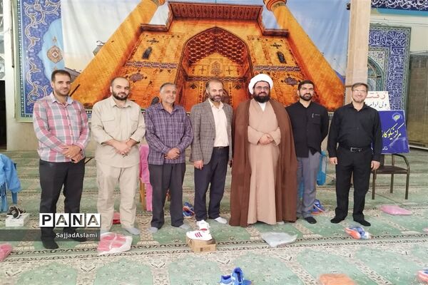 سومین رزمایش همدلی کمک به دانش‌آموزان نیازمند شهرستان اقلید در سال تحصیلی جدید