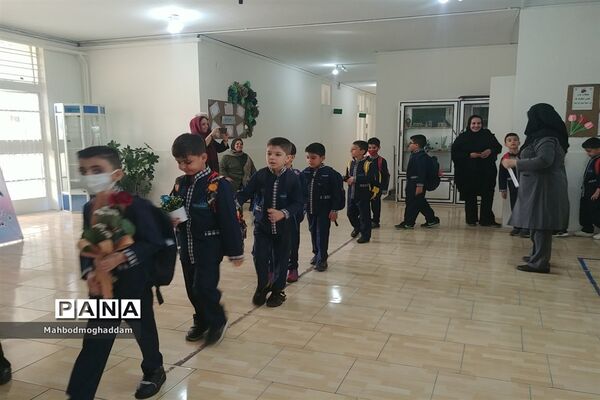 جشن آغاز سال تحصیلی جدید در دبستان پسرانه فرهنگ منطقه ۱۳