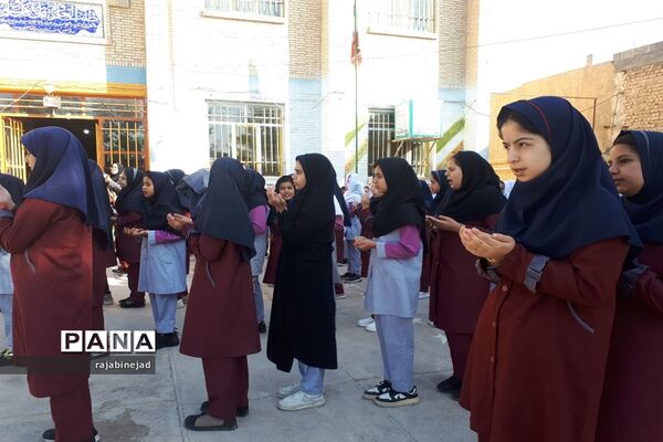 برگزاری صبحگاه انتظار در دبستان شهیدان صافی ابرکوه