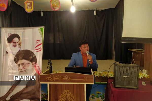 جشن آغاز سال تحصیلی در دبیرستان تازه تاسیس میثاق