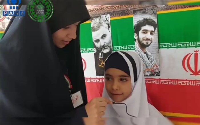 جشن شکوفه‌ها در دبستان قائمیه قم/فیلم