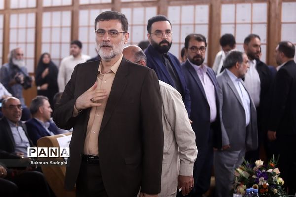 مراسم رونمایی از صدو چهل شهید، صدو چهل روایت