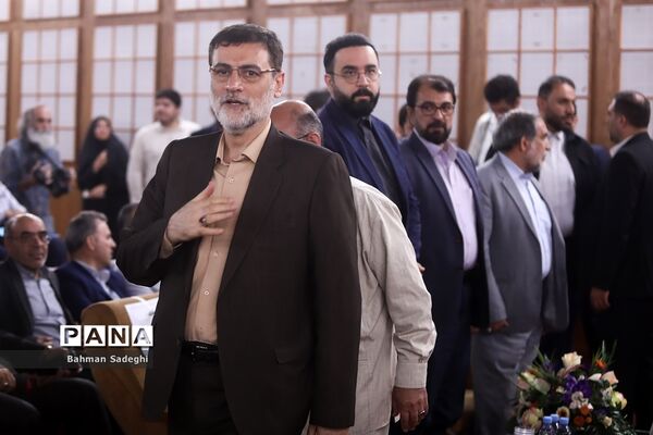 مراسم رونمایی از صدو چهل شهید، صدو چهل روایت