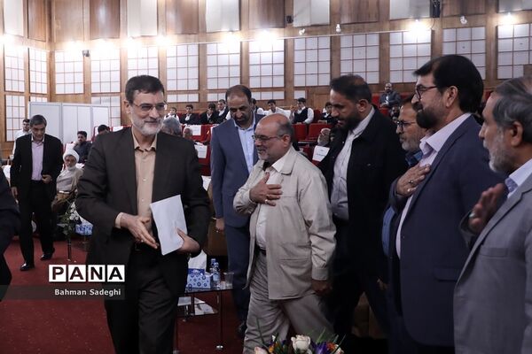 مراسم رونمایی از صدو چهل شهید، صدو چهل روایت