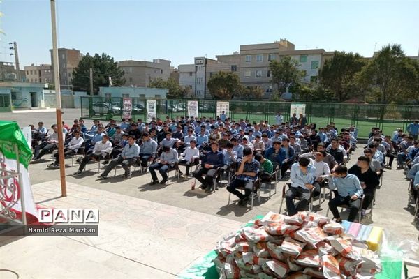 حضورخادمان مسجد مقدس جمکران درآموزشگاه شاهد شهید کاظمی اسلامشهر