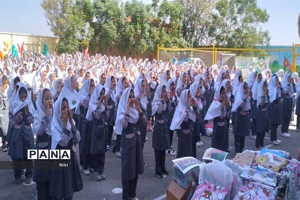 برگزاری  مراسم جشن عاطفه‌ها در آموزشگاه کوثر شهر جوادآباد