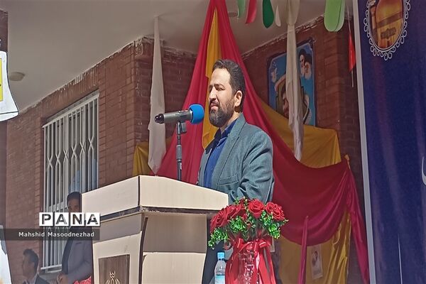 آیین نواختن زنگ مهر و مقاومت وَ مهر مهدوی در هنرستان علامه طباطبایی شهرستان تربت حیدریه