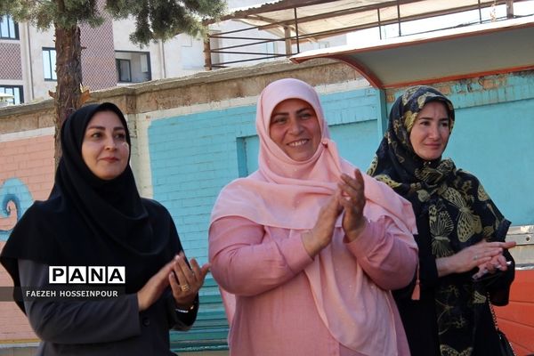 جشن بازگشایی مدارس و آغاز امامت امام دوازدهم در بهارستان‌2