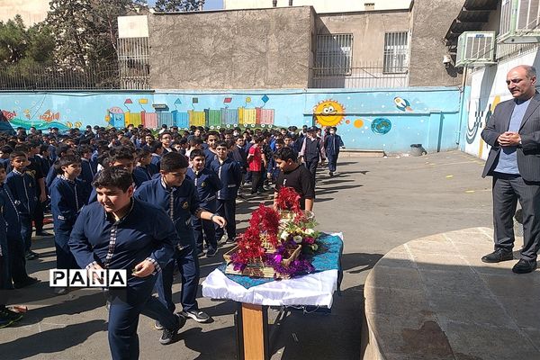 جشن شور عاطفه‌ها در دبستان پسرانه امت منطقه ۴