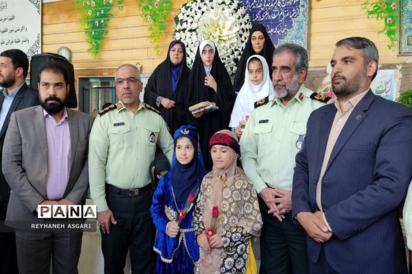 فرزندان شهید حسین اسماعیلی توسط مدیرکل آموزش و پرورش شهرستان‌های تهران راهی کلاس درس شدند