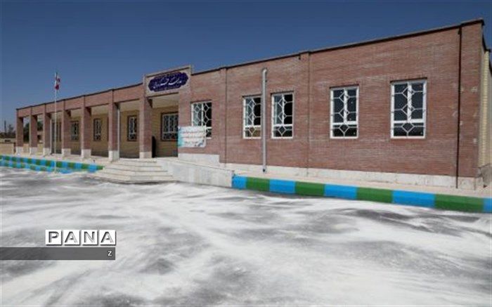 افتتاح دبیرستان شبانه‌روزی طوبی با اعتبار 7 میلیارد تومان در شهرستان بافت