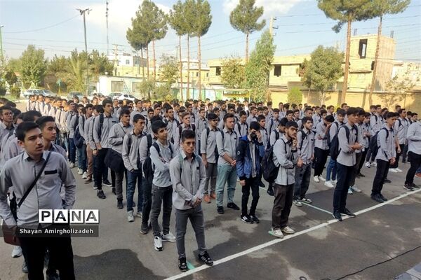 صبحگاه مشترک دانش‌آموزی در مدرسه علی‌بن موسی‌الرضا شهرستان قرچک