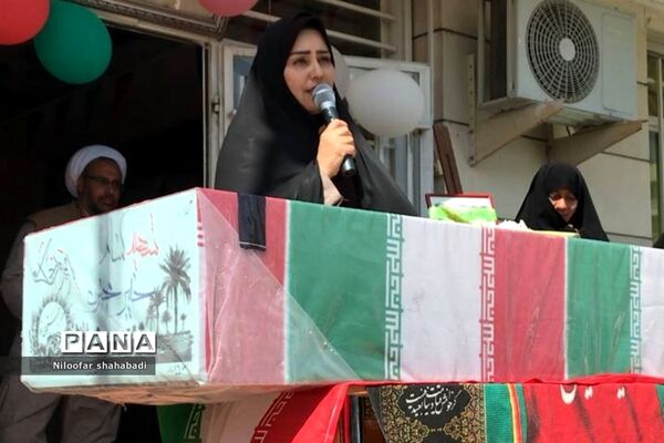 تشییع پیکر شهید گمنام در دبستان مریم ملارد