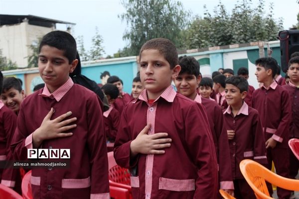 شور عاطفه‌ها در مدارس گلوگاه