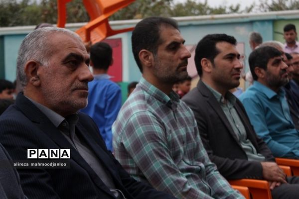 شور عاطفه‌ها در مدارس گلوگاه