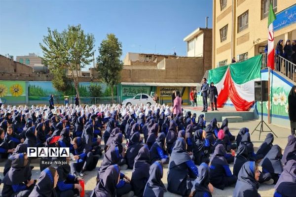 حضور خادمان جمکران در مدارس ناحیه یک بهارستان