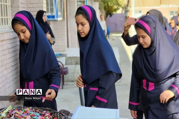 حضور خادمان جمکران در مدارس ناحیه یک بهارستان