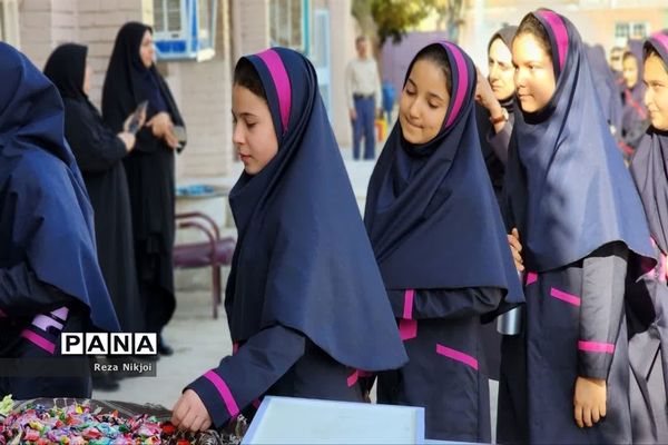 حضور خادمان جمکران در مدارس ناحیه یک بهارستان