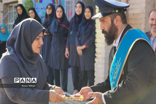 حضور خادمان جمکران در مدارس ناحیه یک بهارستان