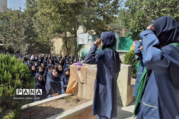 برگزاری جشن امامت امام زمان(عج) در مدارس رودهن