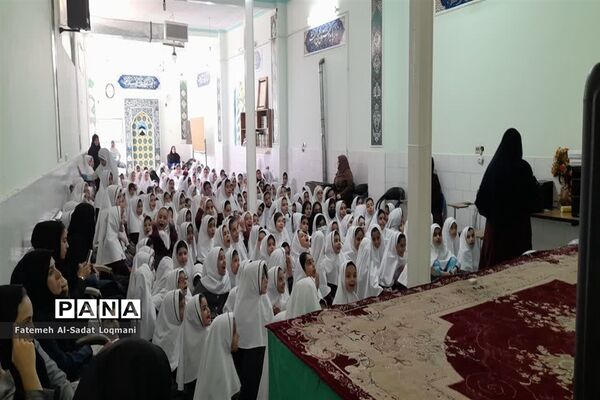 جشن آغاز امامت و ولایت منجی عالم بشریت در دبستان سیدالشهدا ناحیه یک