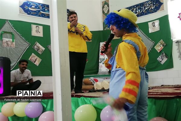 برگزاری جشن شکوفه‌های دبستان سیدالشهدا ناحیه یک یزد