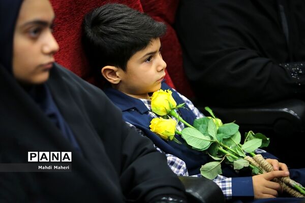 همایش تجلیل از رزمندگان فرهنگی دفاع مقدس