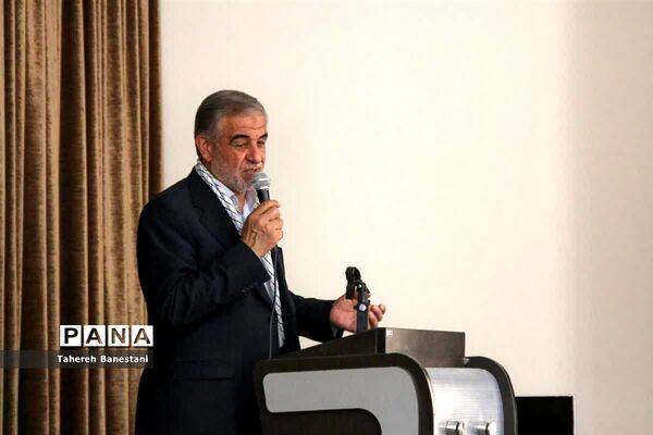 آیین آغاز سال تحصیلی مدرسه دخترانه عفت با حضور نماینده مردم یزد در مجلس شورای اسلامی