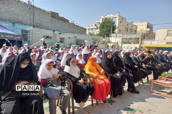 جشن عاطفه‌ها با شعار «آینده ساز باشیم» در ارا‌ک