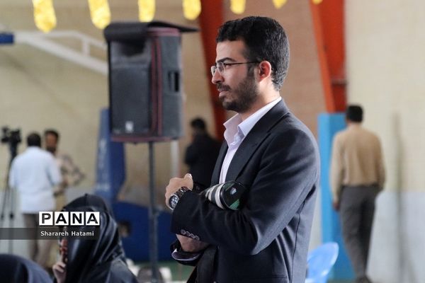 توزیع بسته‌های معیشتیِ مشق احسان