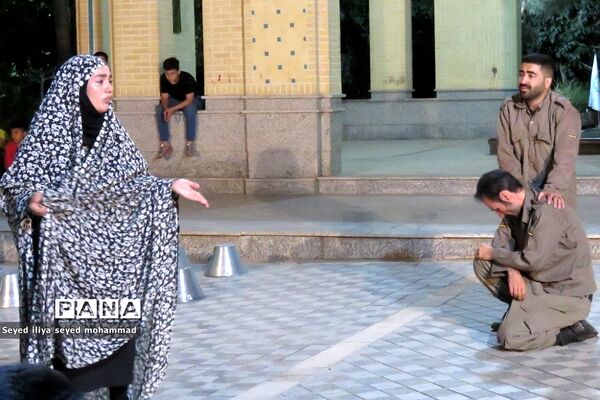 برپایی نمایشگاه هفته دفا‌ع‌مقدس در قیامدشت